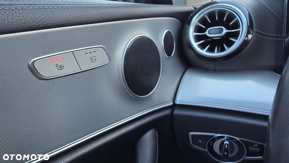 Mercedes-Benz Klasa E 200 Kabriolet 9G-TRONIC - 36