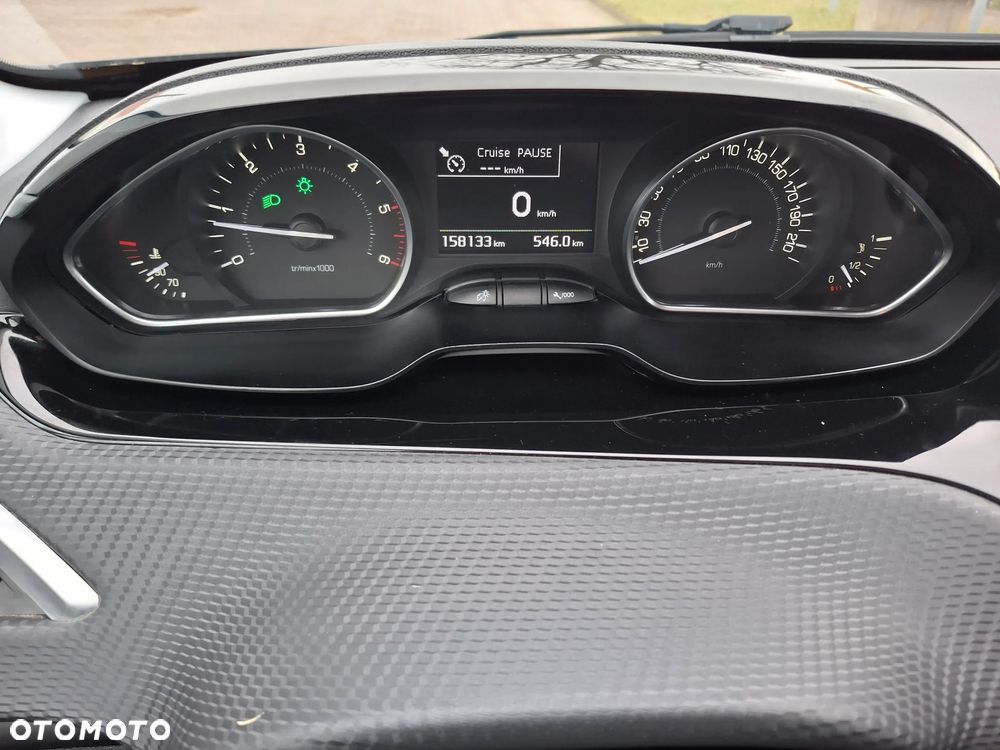 Peugeot 2008 BlueHDi 100 STOP & START Active - 14