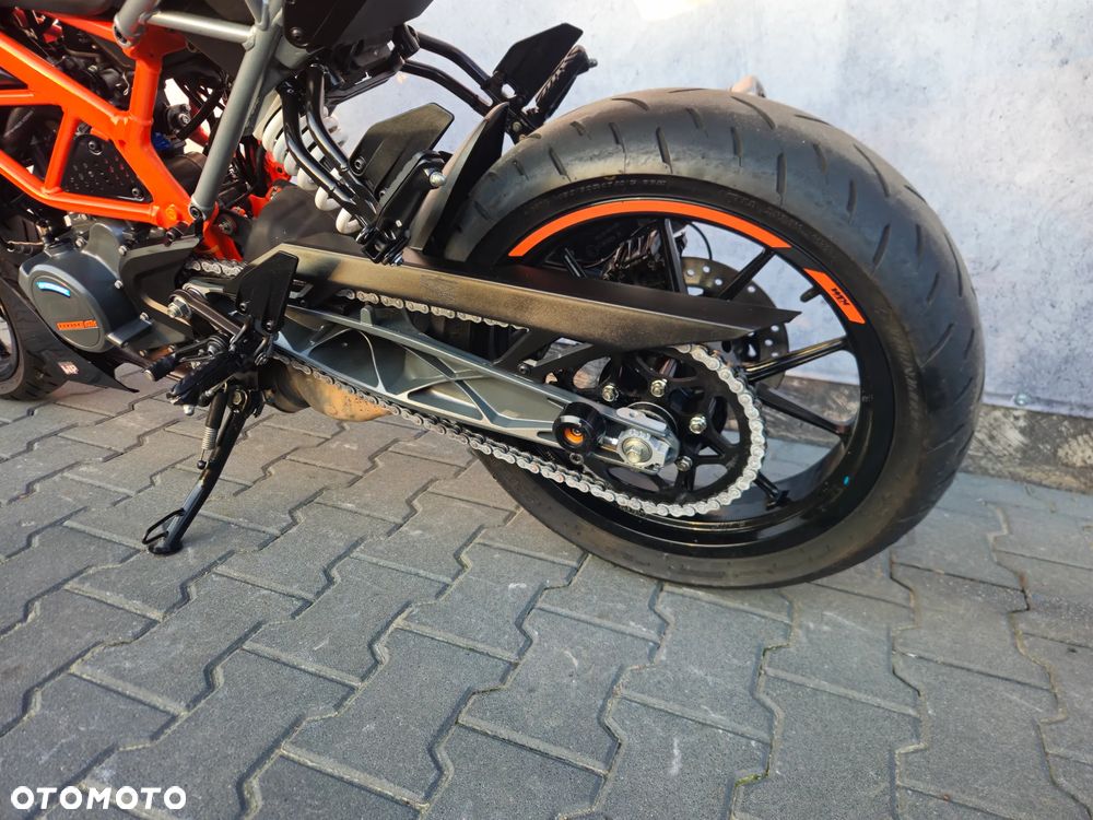 KTM Duke - 32