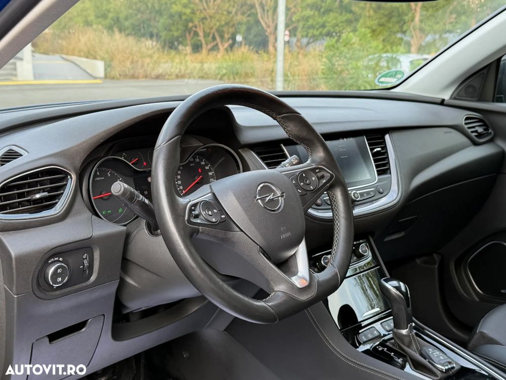 Opel Grandland X 2.0 START/STOP Aut. Ultimate - 16