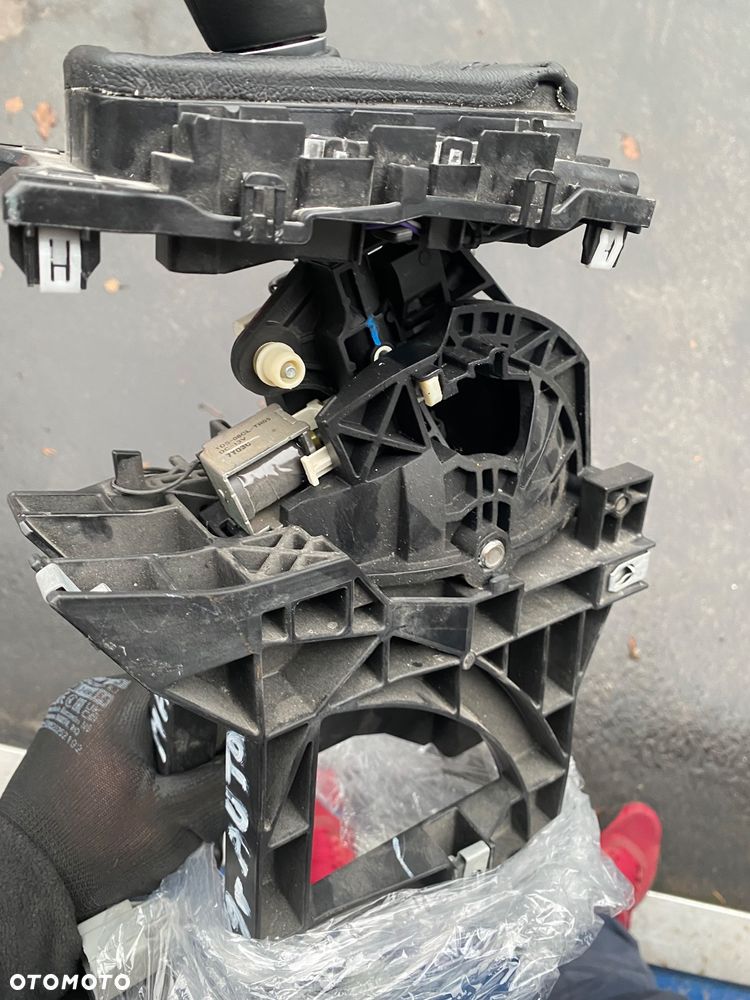 Ford S-max MK2  2 II LIFT galaxy MK4 18r 2.0 tdci  IGŁA!!! po 21 tyś km AUTOMAT WYBIERAK SKRZYNI BIEGÓW MIESZEK SKÓRZANY GAŁKA SKÓRZANA SKÓRA   mk 2 mk 3 mk 4 galaxy S max Smax S-maks lift II 2  galaxy - 21