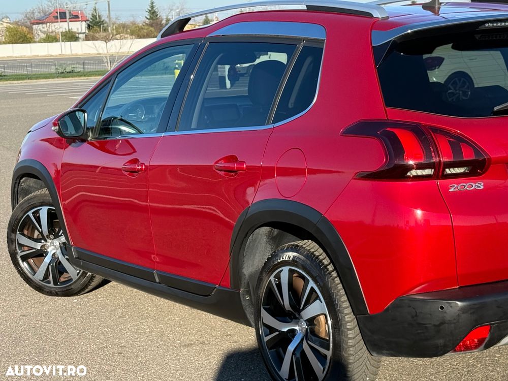 Peugeot 2008 PureTech 110 Stop&Start EAT6 Allure - 8