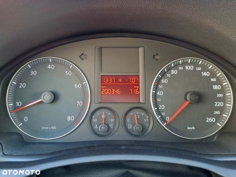 Volkswagen Golf 1.6 Comfortline - 10