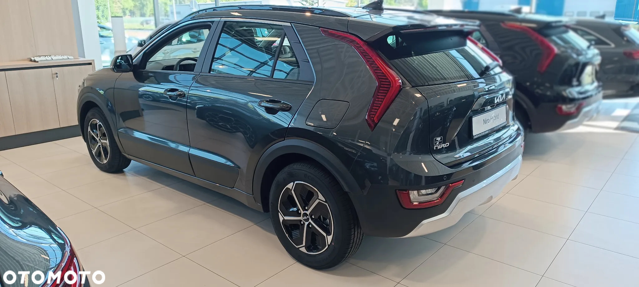 Kia Niro 1.6 GDI Hybrid M - 4