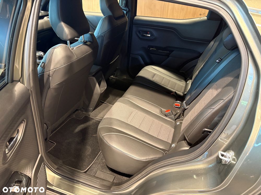 Toyota Urban Cruiser 61kWh Executive - 33