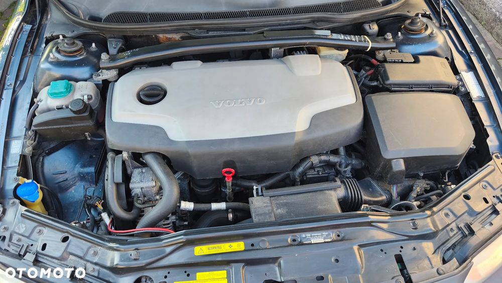 Volvo XC 70 D5 AWD Kinetic - 27