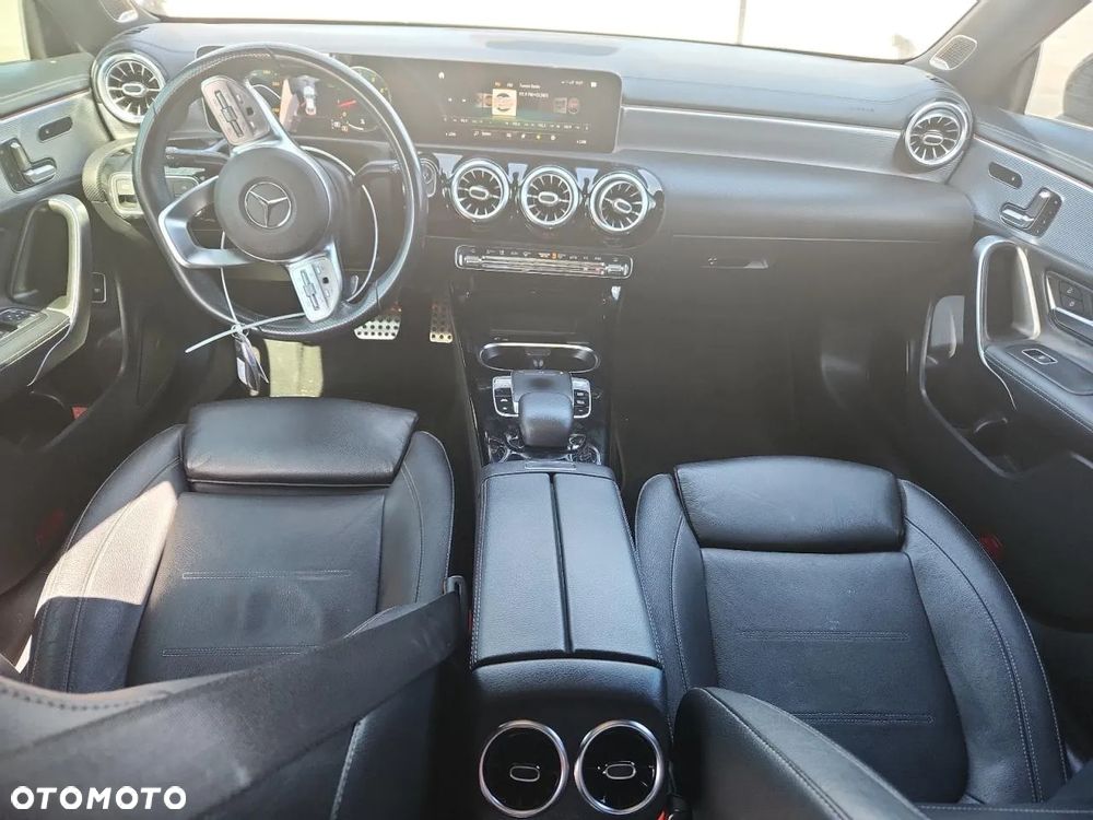 Mercedes-Benz CLA - 7
