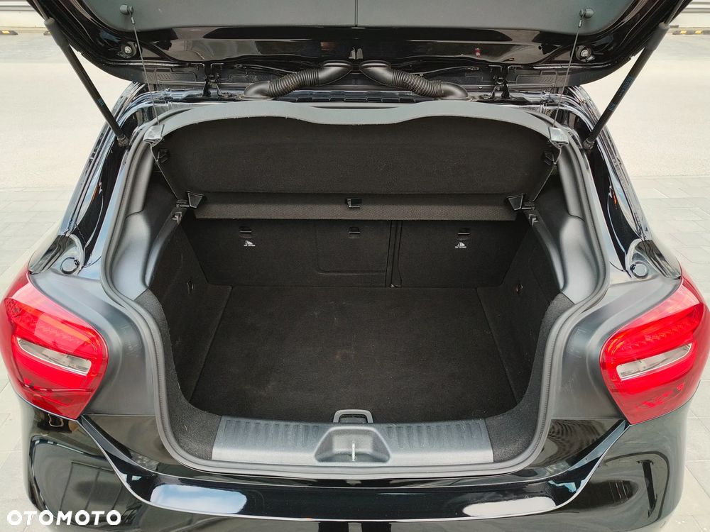 Mercedes-Benz Klasa A 220 d 7G-DCT Urban - 11