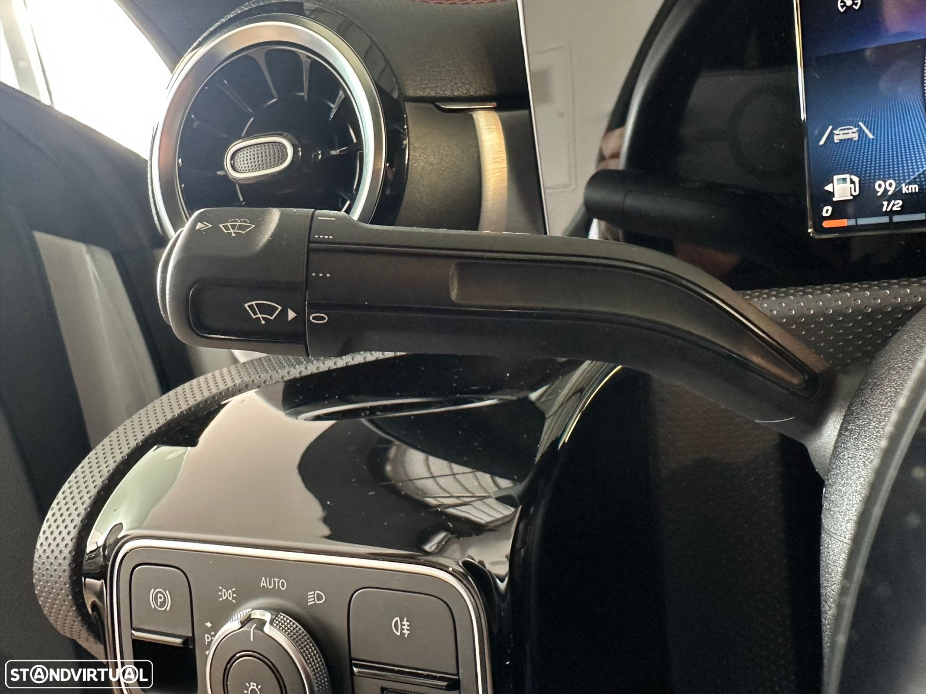 Mercedes-Benz CLA 180 d Shooting Brake AMG Line Aut. - 18