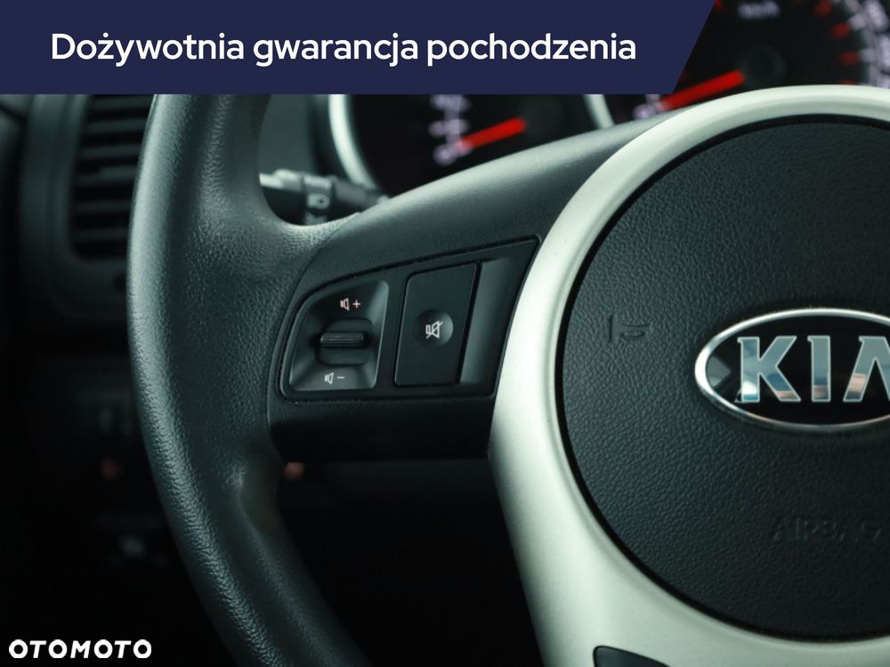 Kia Venga - 17