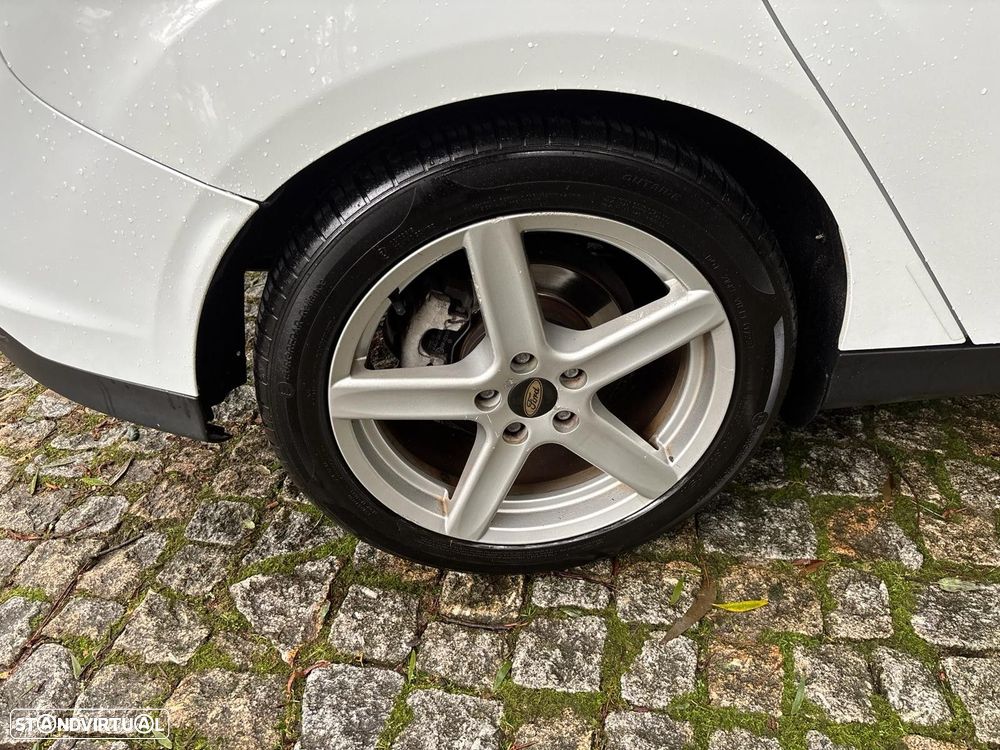 Ford Focus - 18