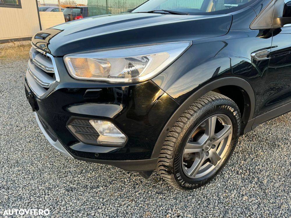 Ford Kuga 1.5 EcoBoost 2x4 Black & Silver - 10