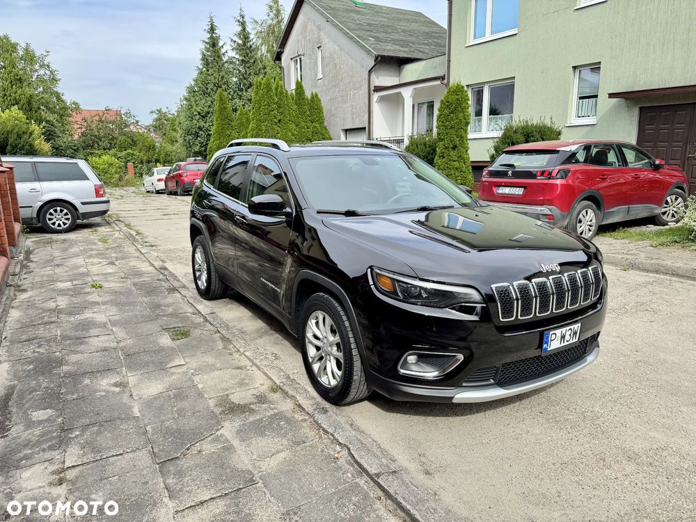 Jeep Cherokee - 4