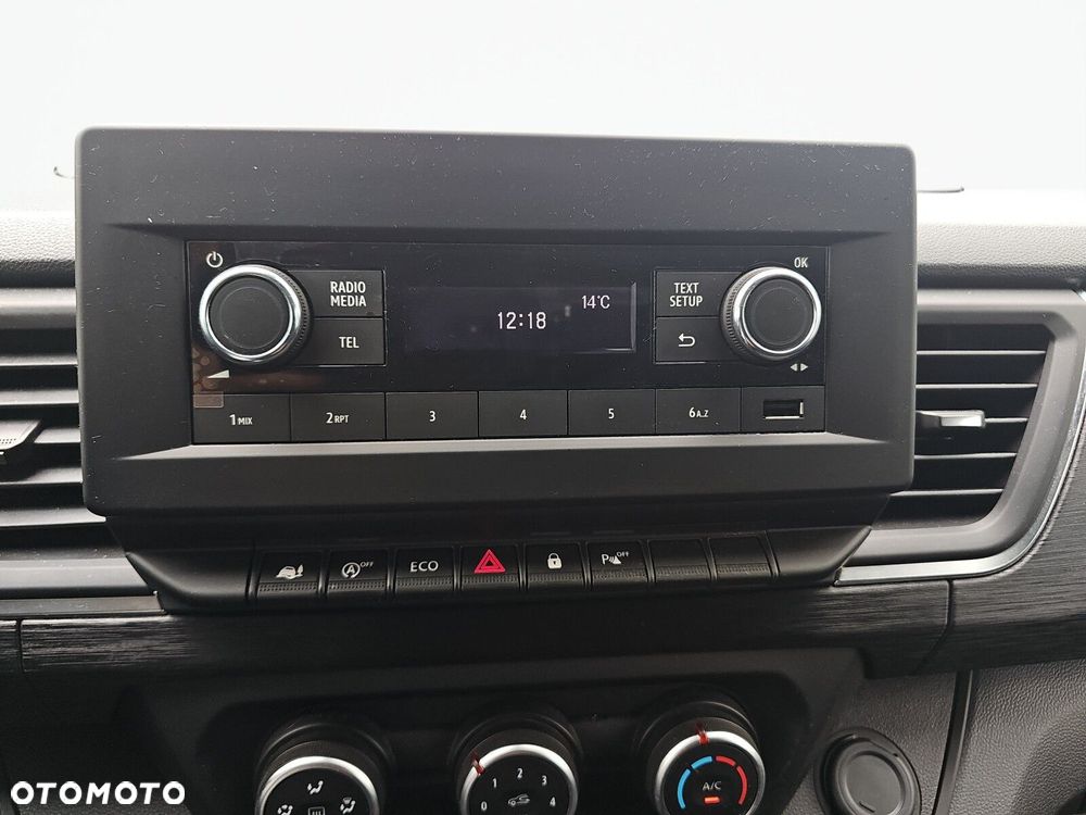 Renault Trafic - 20