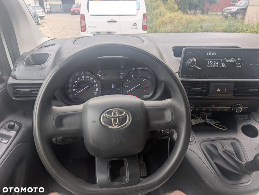 Toyota Proace City - 10