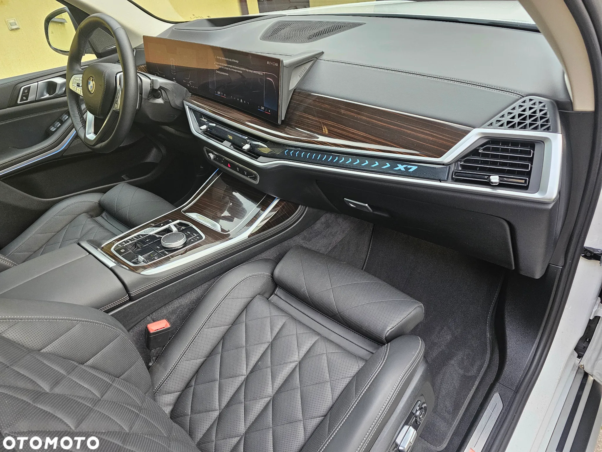 BMW X7 xDrive40i - 14