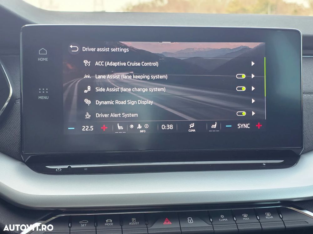 Skoda Octavia 2.0 TDI DSG Style - 30