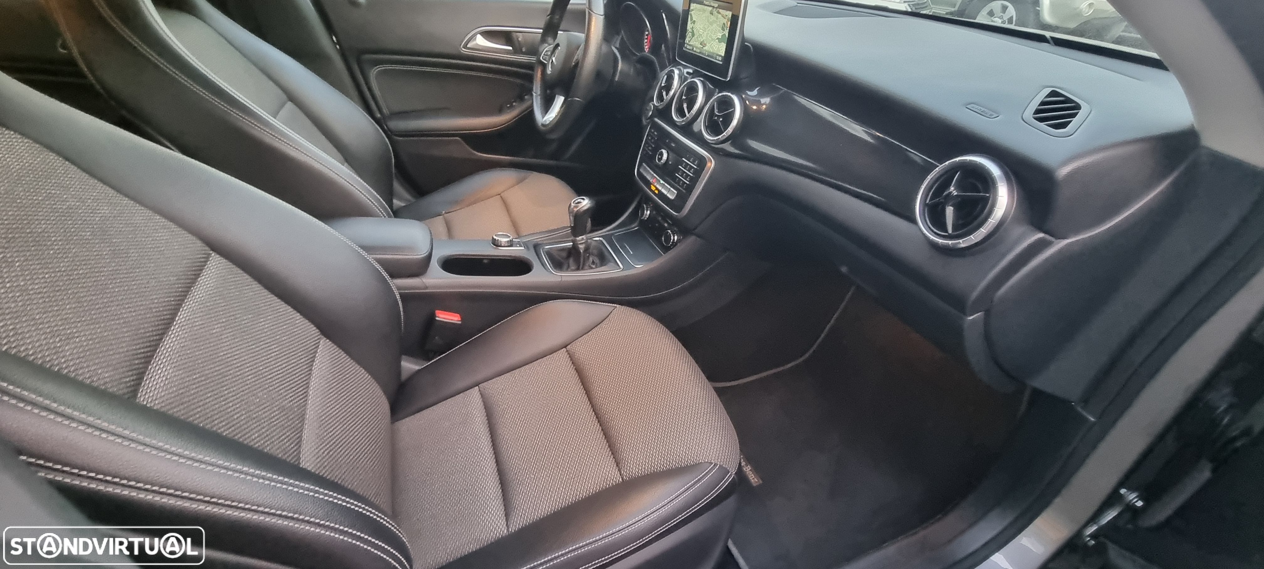 Mercedes-Benz CLA 180 d Shooting Brake Fleet Pack Plus - 23