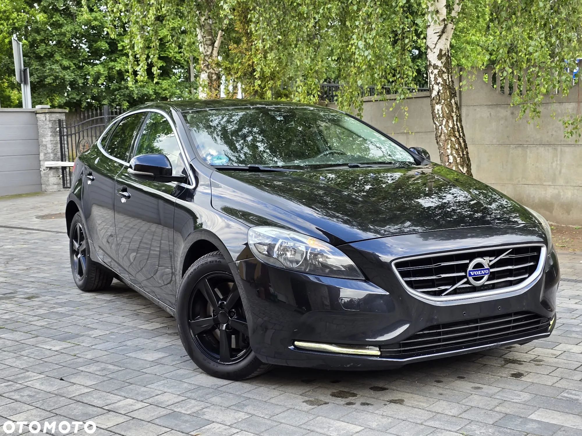 Volvo V40 D4 Drive-E Momentum - 1