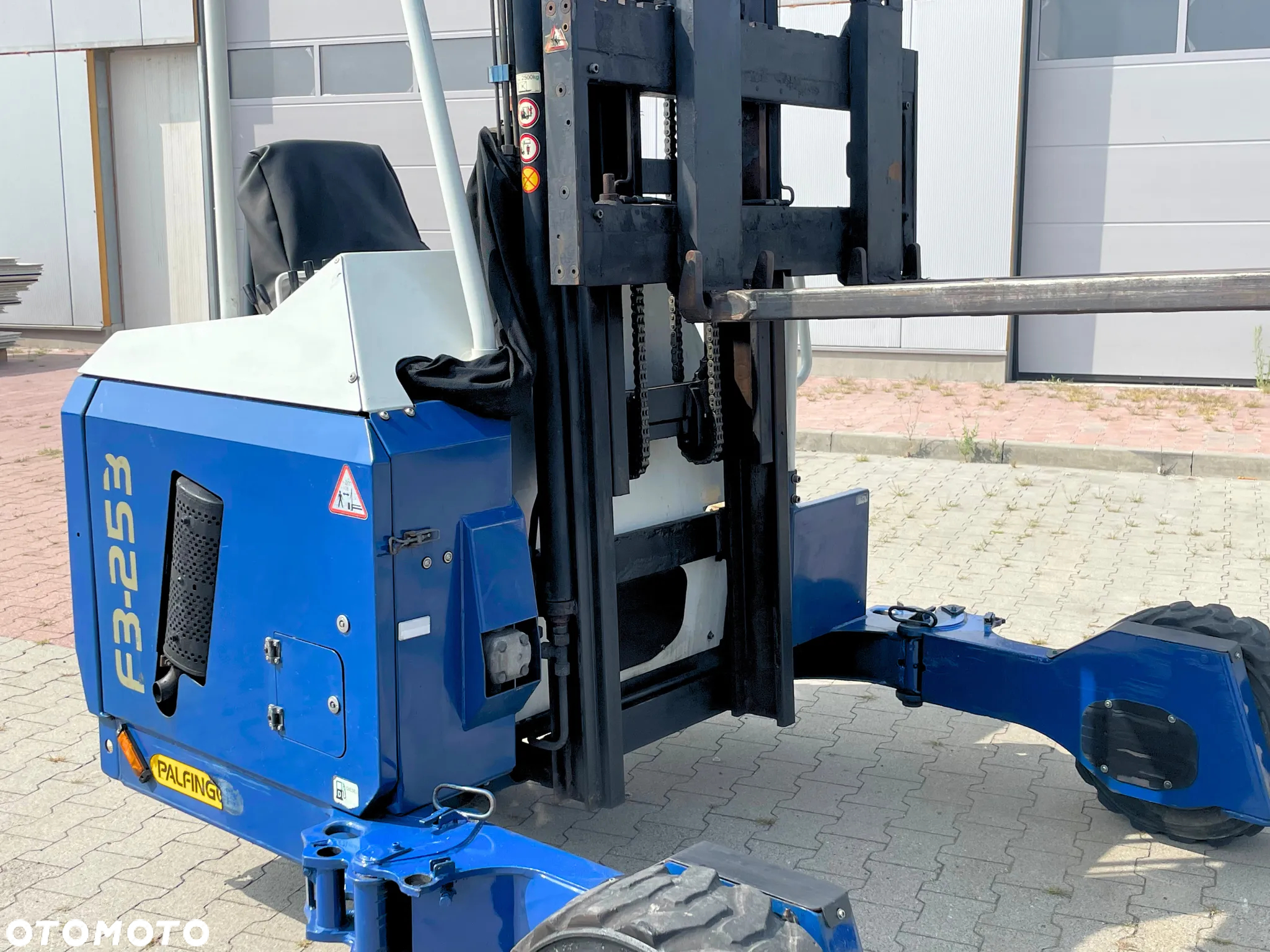 Palfinger F3 253 PX / WÓZEK WIDŁOWY / 3M / 2500 kg - 9