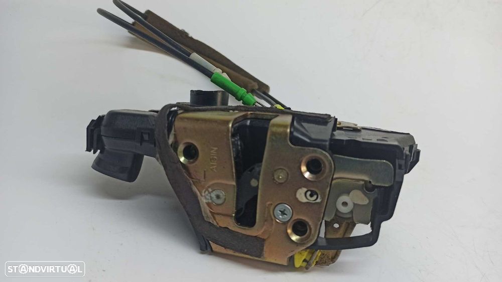 FECHADURA PORTA FRENTE ESQUERDA TOYOTA COROLLA (E12) 2.0 D-4D LINEA SOL BERLINA - 6