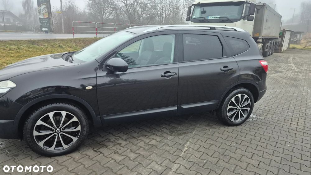 Nissan Qashqai+2 - 17