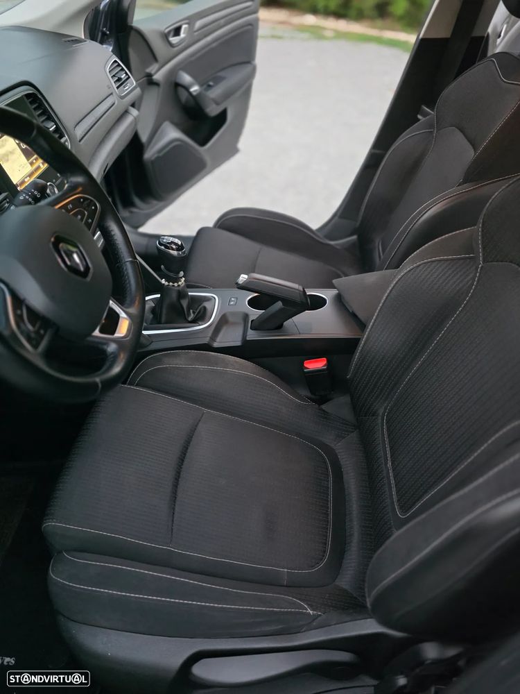 Renault Mégane ENERGY dCi 110 Start & Stop LIMITED - 11