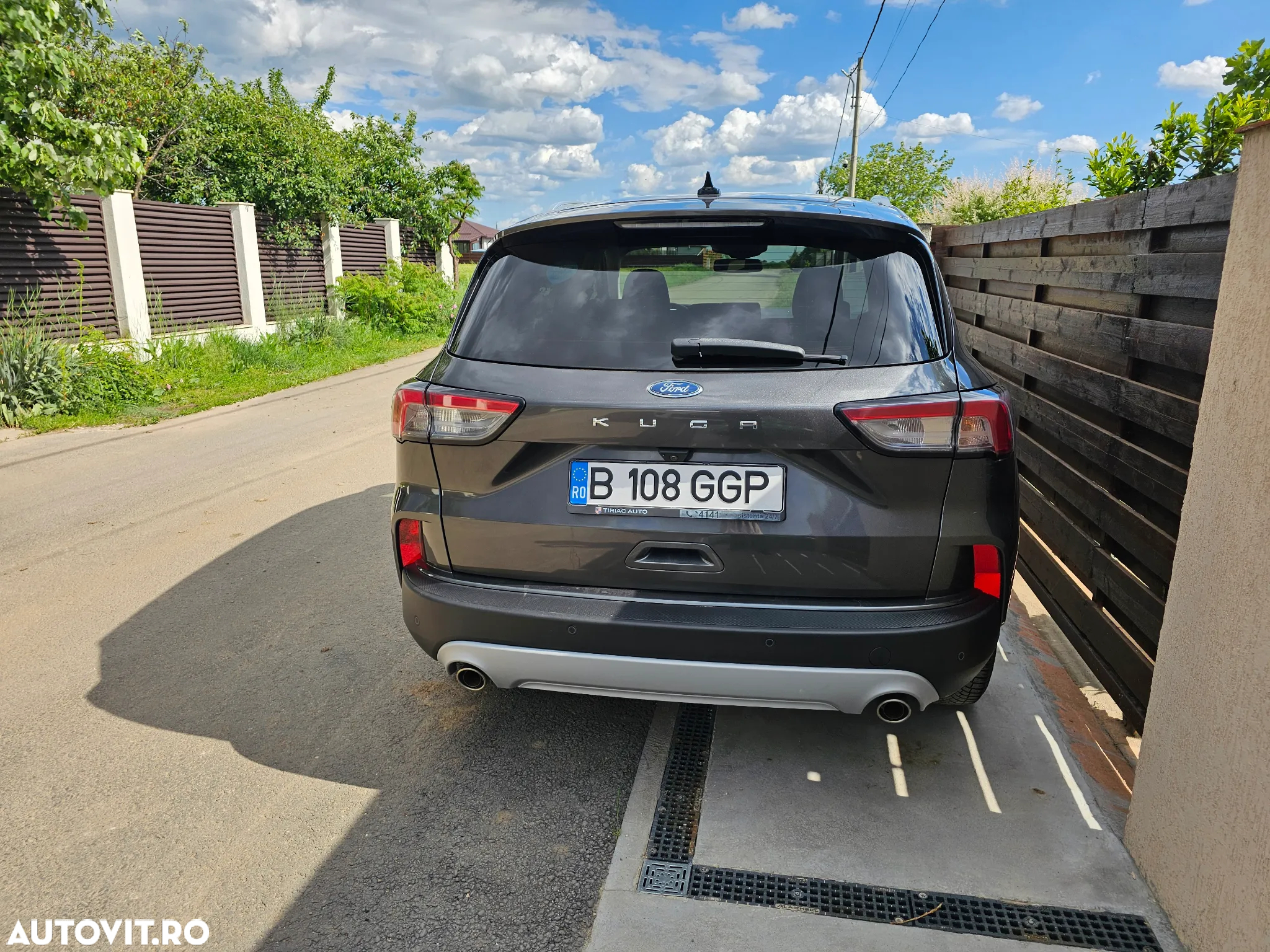Ford Kuga 1.5 EcoBoost FWD Titanium - 4
