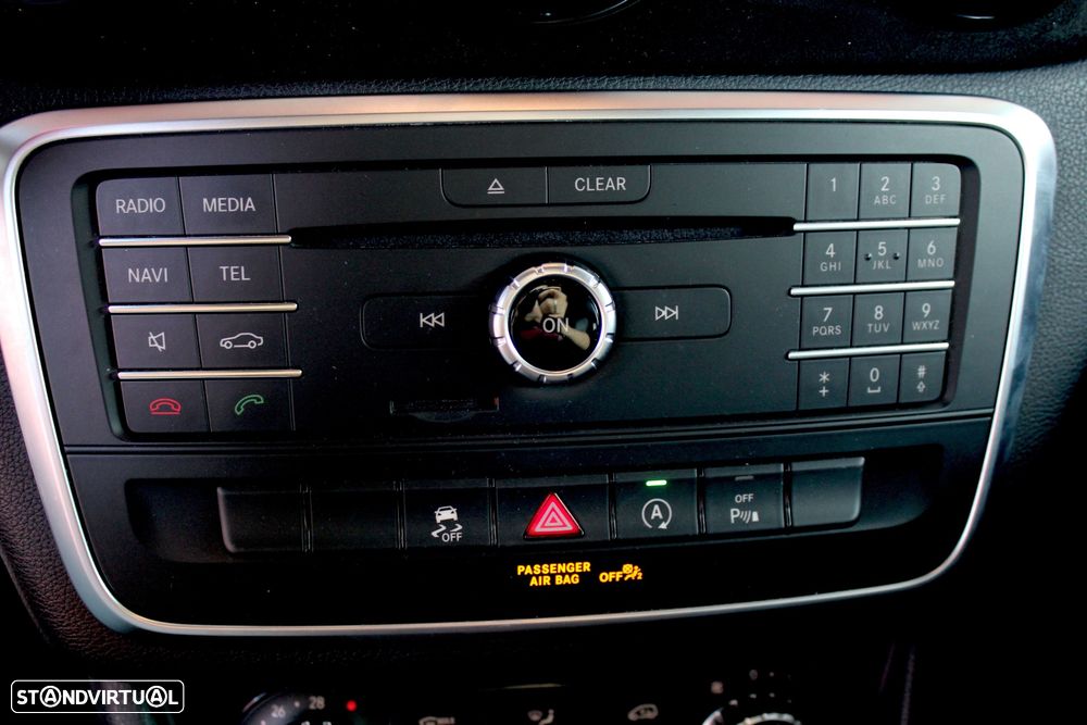 Mercedes-Benz CLA 45 AMG 4Matic 7G-DCT - 18