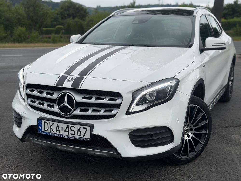 Mercedes-Benz GLA 200 7G-DCT Edition 1 - 1
