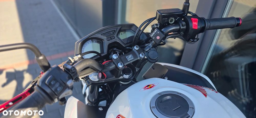 Honda CB - 40
