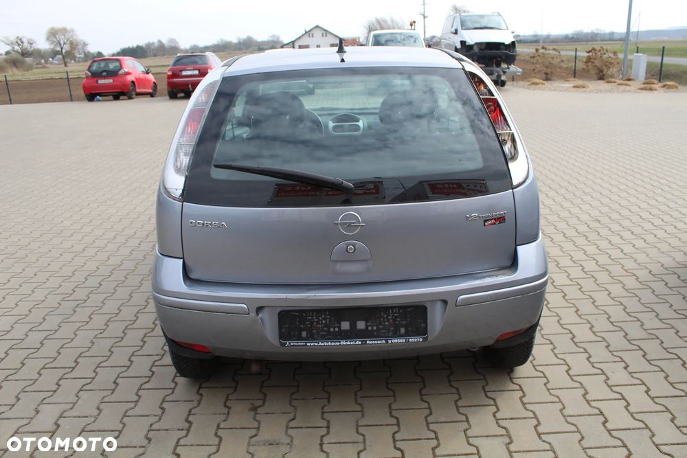 Opel Corsa 1.2 16V - 8