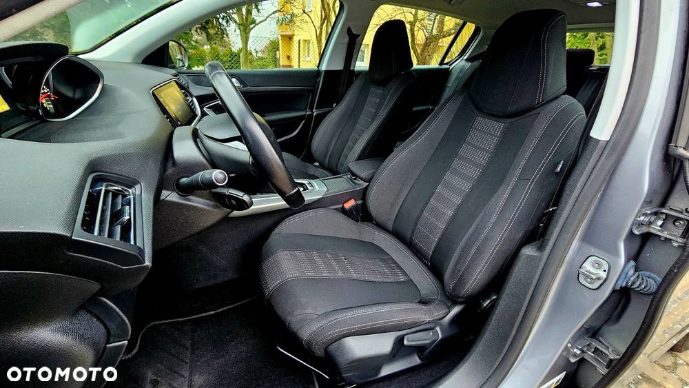 Peugeot 308 BlueHDi FAP 120 EAT6 Stop & Start Allure - 25