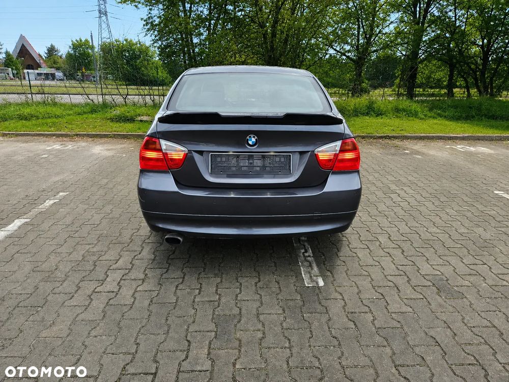 BMW Seria 3 320i Edition Exclusive - 4