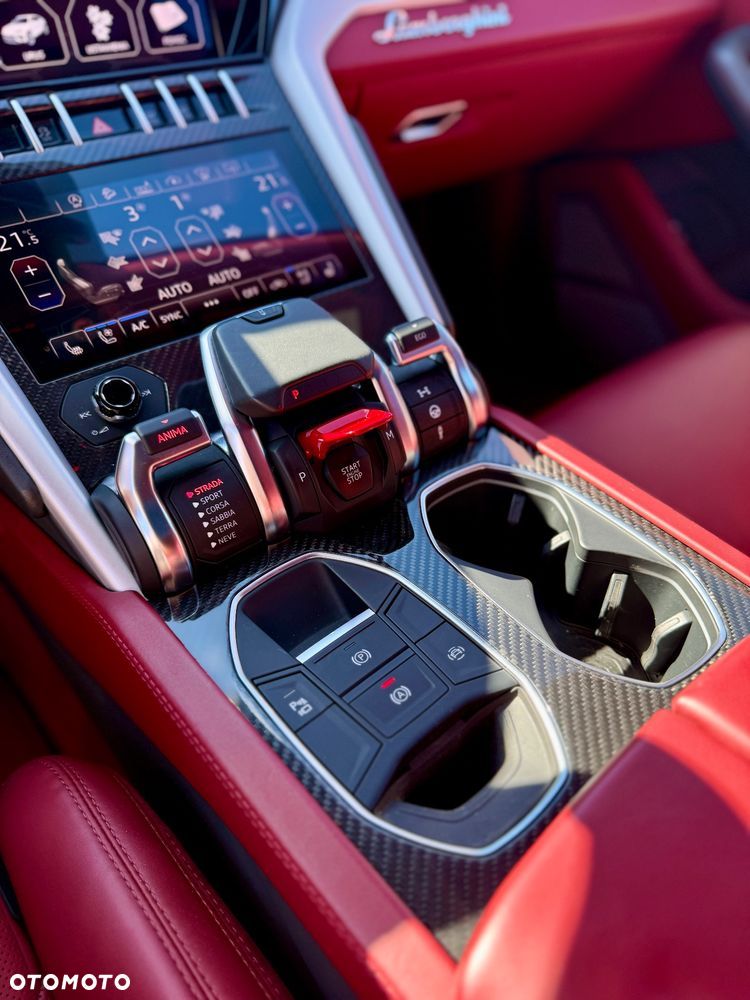 Lamborghini Urus Standard - 26
