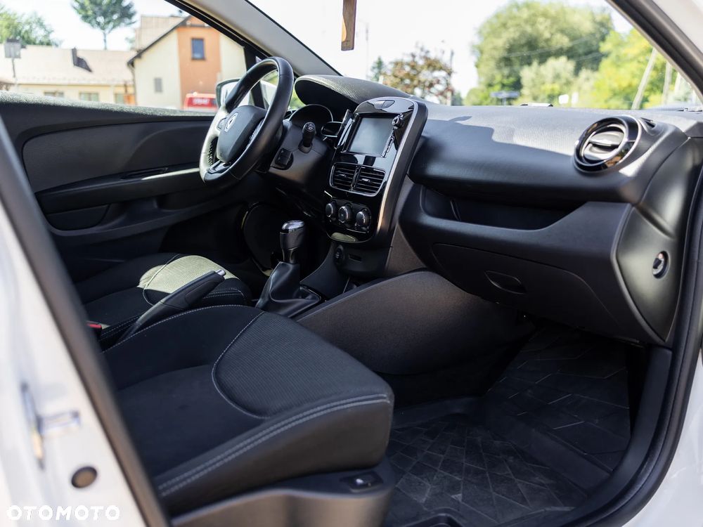 Renault Clio - 5