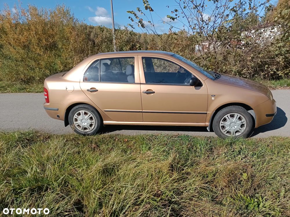 Skoda Fabia 2001 photo 4