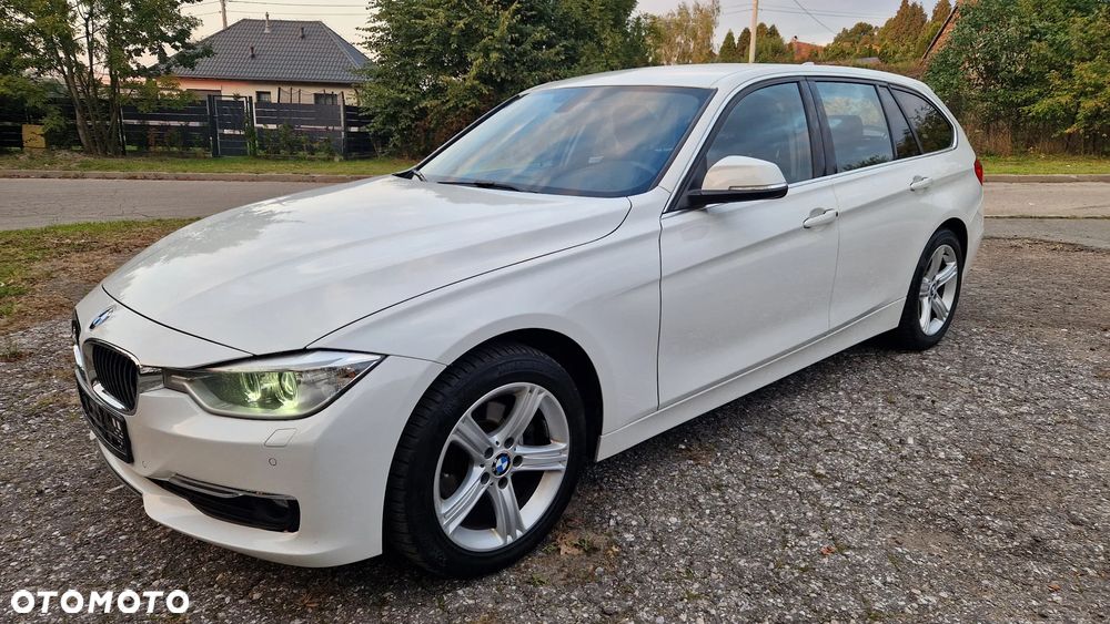 BMW Seria 3 320d Touring xDrive Sport-Aut Luxury Line - 1