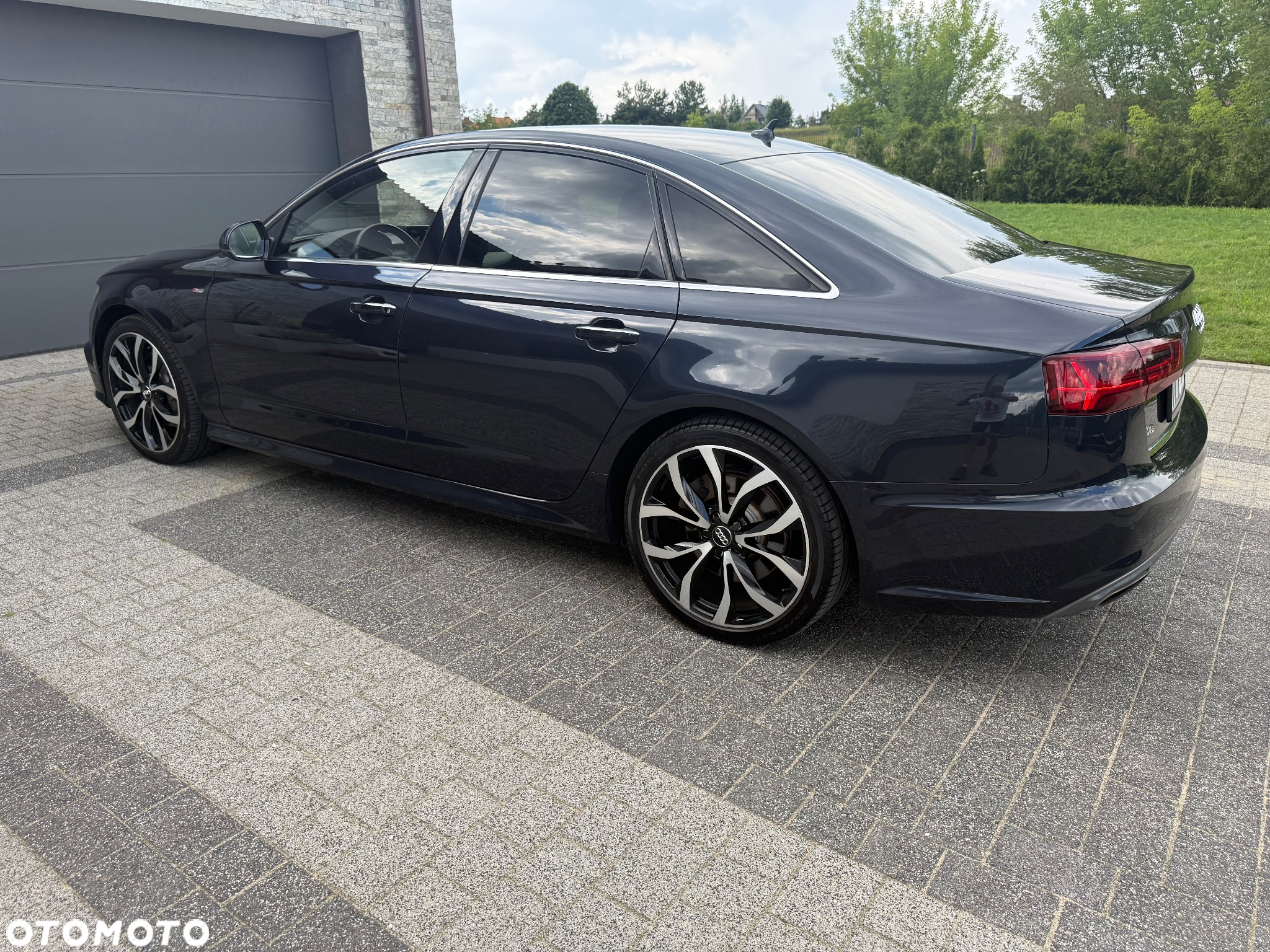 Audi A6 - 6