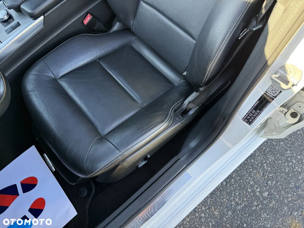 Mercedes-Benz Klasa E 220 BlueTEC 9G-TRONIC Avantgarde - 32