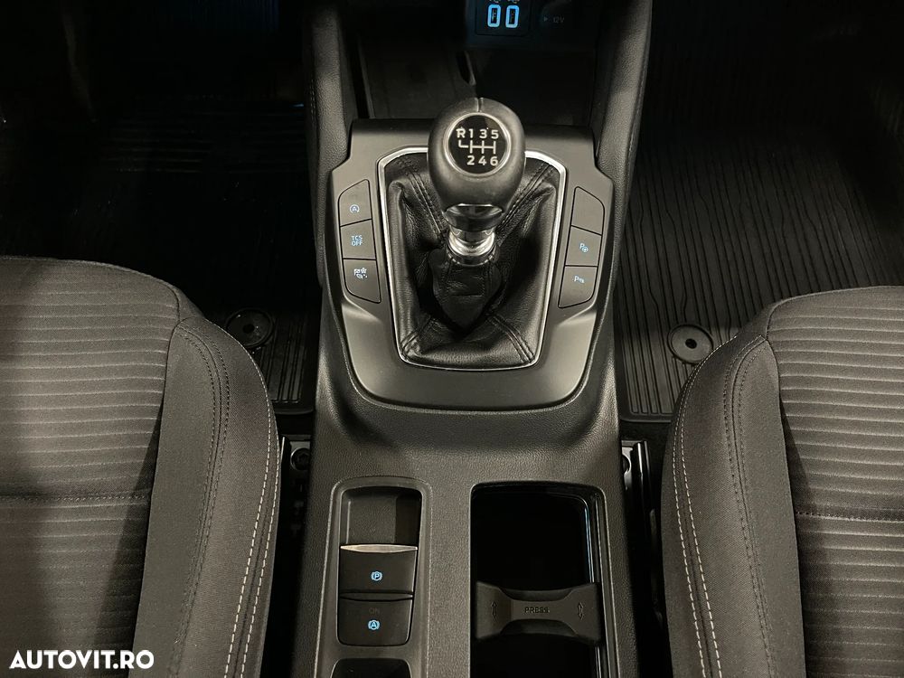 Ford Focus 1.5 EcoBlue Titanium - 28