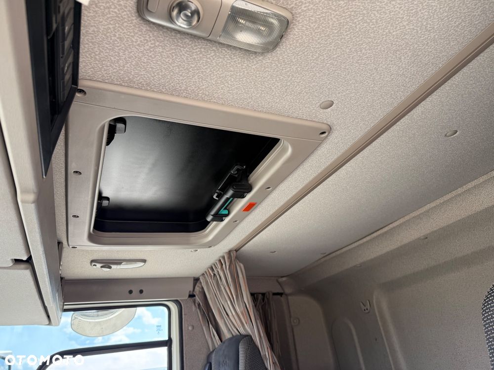 DAF CF 460 / NISKA KABINA / WYSOKIE ZAWIESZENIE / HYDRAULIKA / NOWE OPONY / LODÓWKA / 485 TKM / Z FRANCJI / STAN BDB / / / - 28