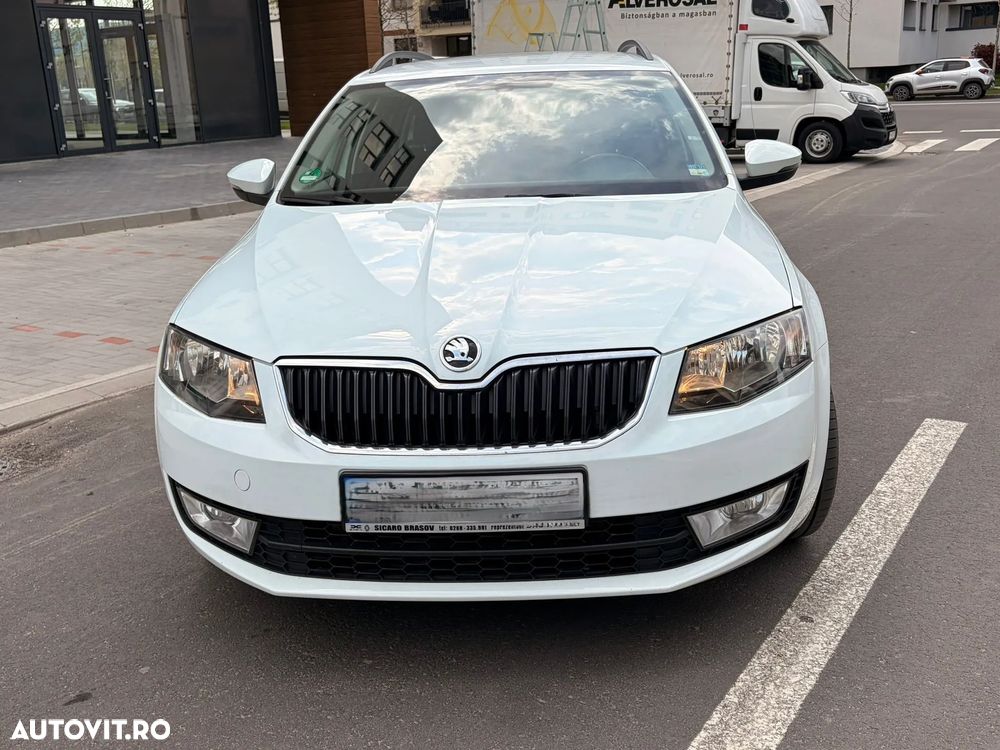 Skoda Octavia 2.0 TDI DSG Style - 8