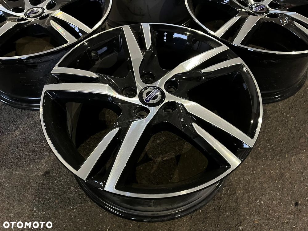Felgi Volvo 7,5J x 18 ET 50,5 5x108 XC40 C40 XC60 4szt. - 5