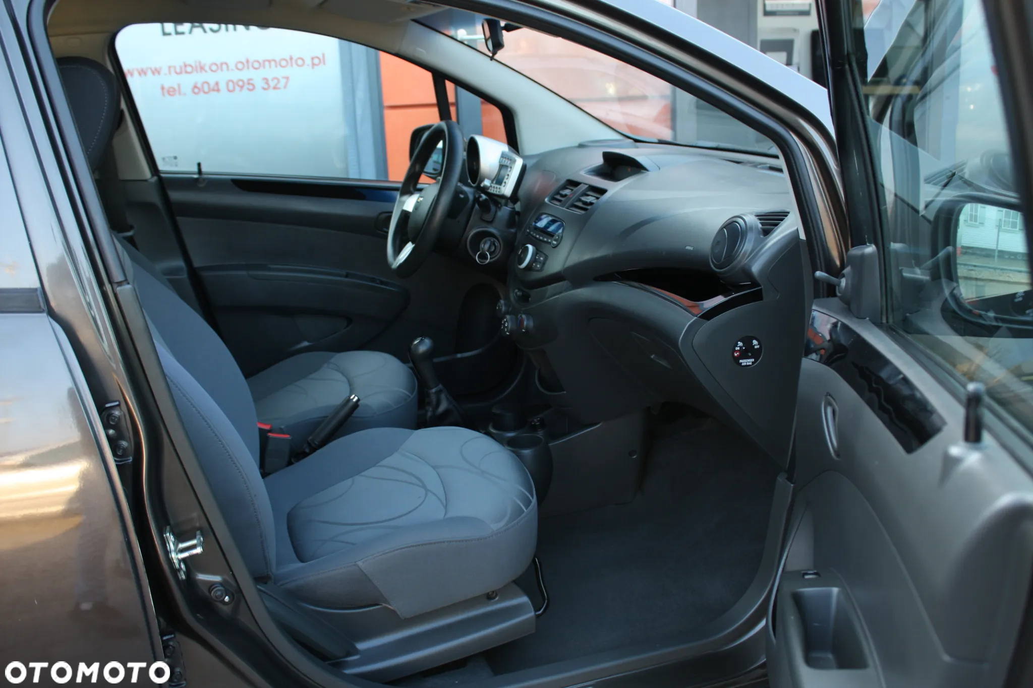 Chevrolet Spark 1.0 Plus - 23