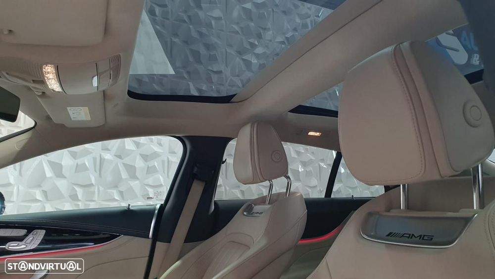 Mercedes-Benz AMG GT 43 4Matic+ Coupe Speedshift TCT 9G - 32