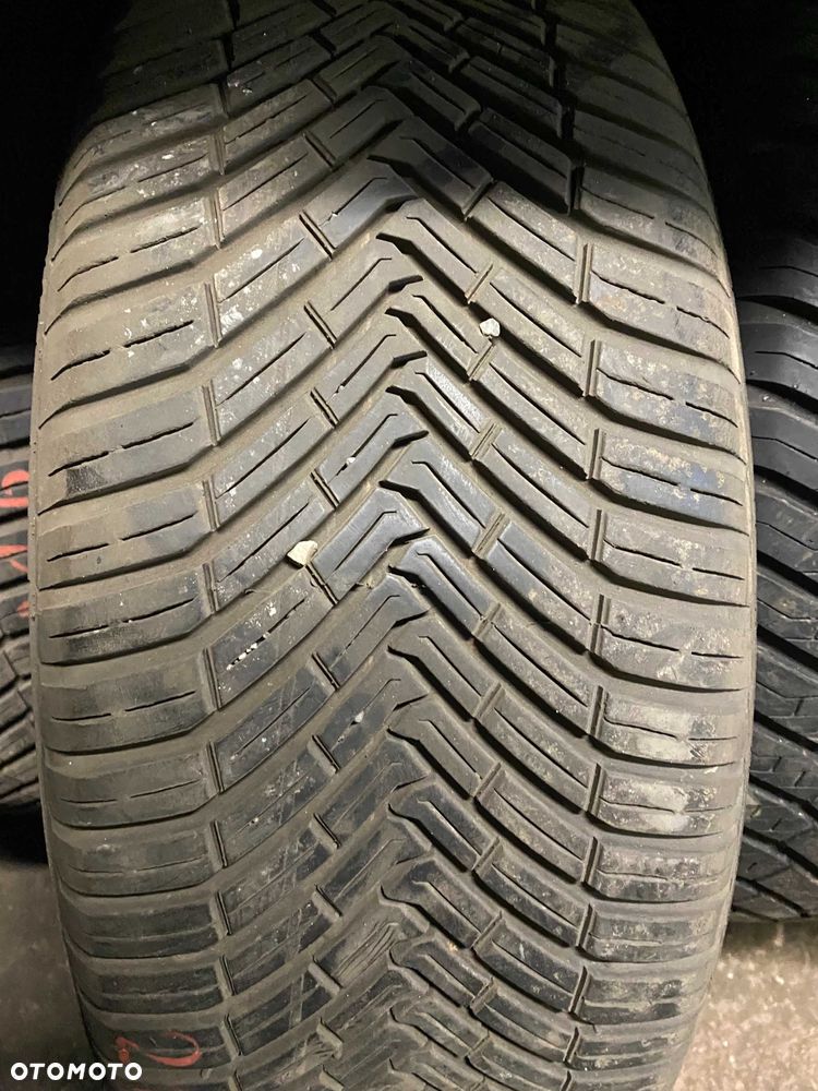 215/60R16 Dwie używane opony całoroczne  Continental - 2