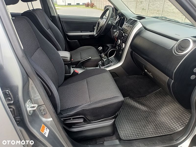 Suzuki Grand Vitara 2.0 TD - 26