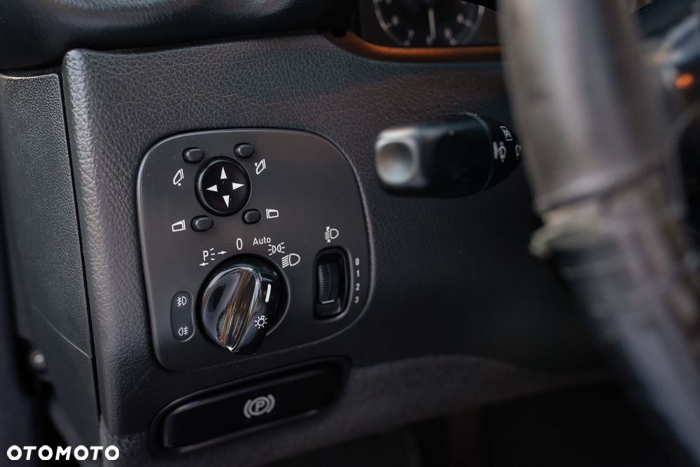 Mercedes-Benz CLK - 16