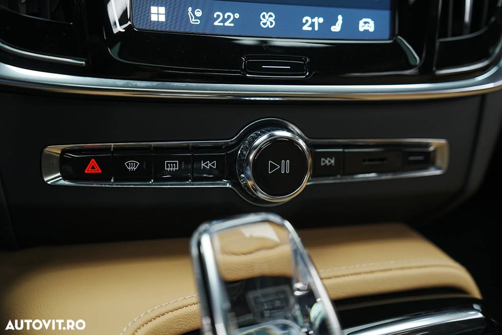 Volvo S90 T8 Recharge AWD Geartronic Inscription - 36